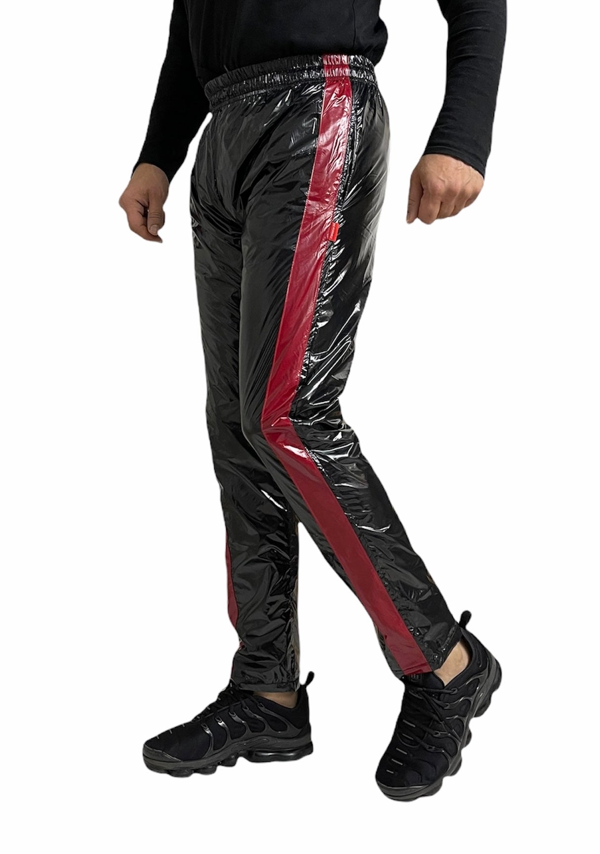 PU Nylon Sport Jogginghose aus PU Glanznylon rote Streifen