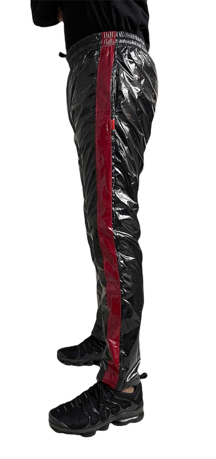 PU Nylon Sport Jogginghose aus PU Glanznylon rote Streifen