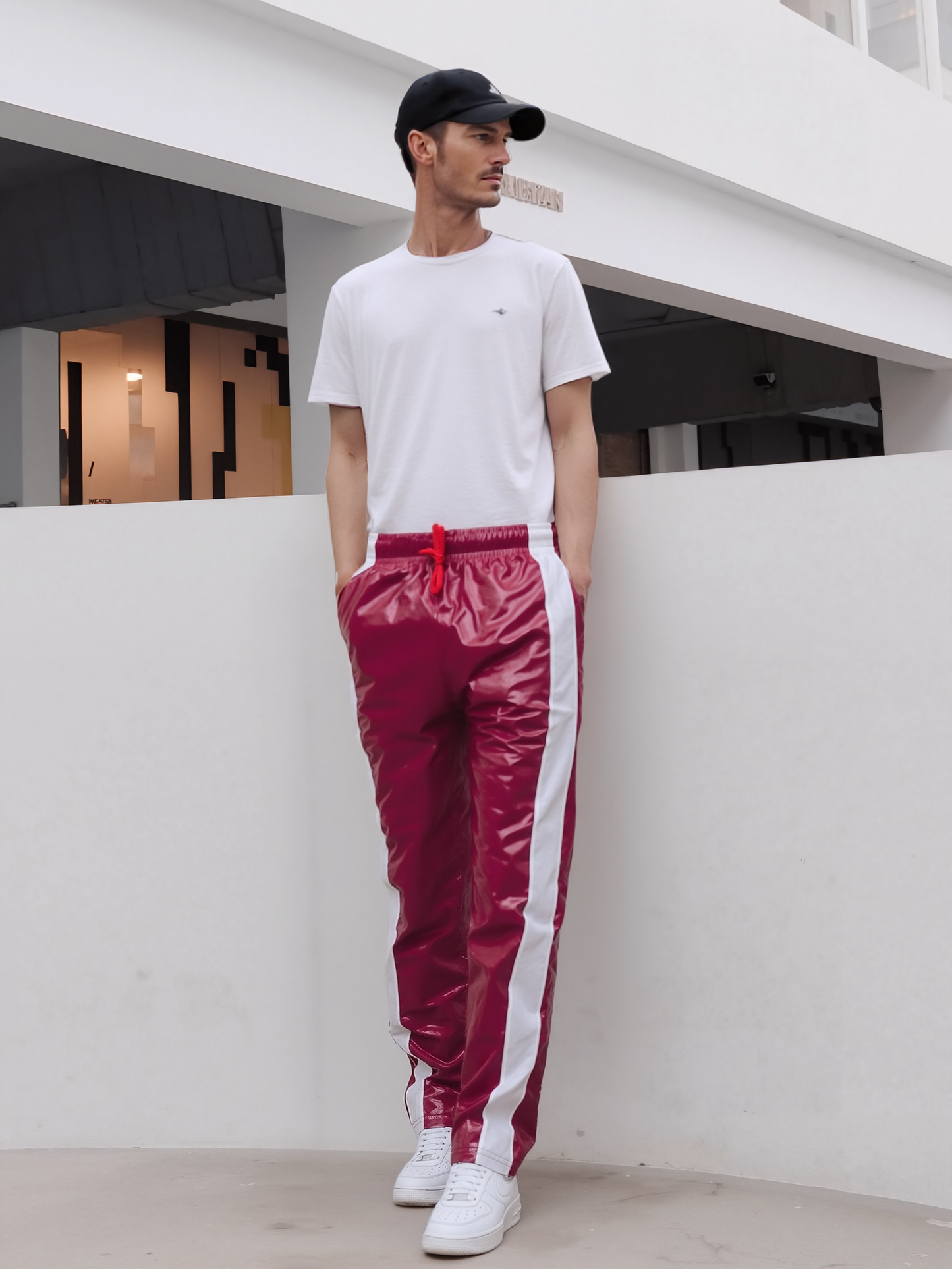 Glänzend rote PU Nylon Sport Jogginghose - Glossy PU Nylon Pants